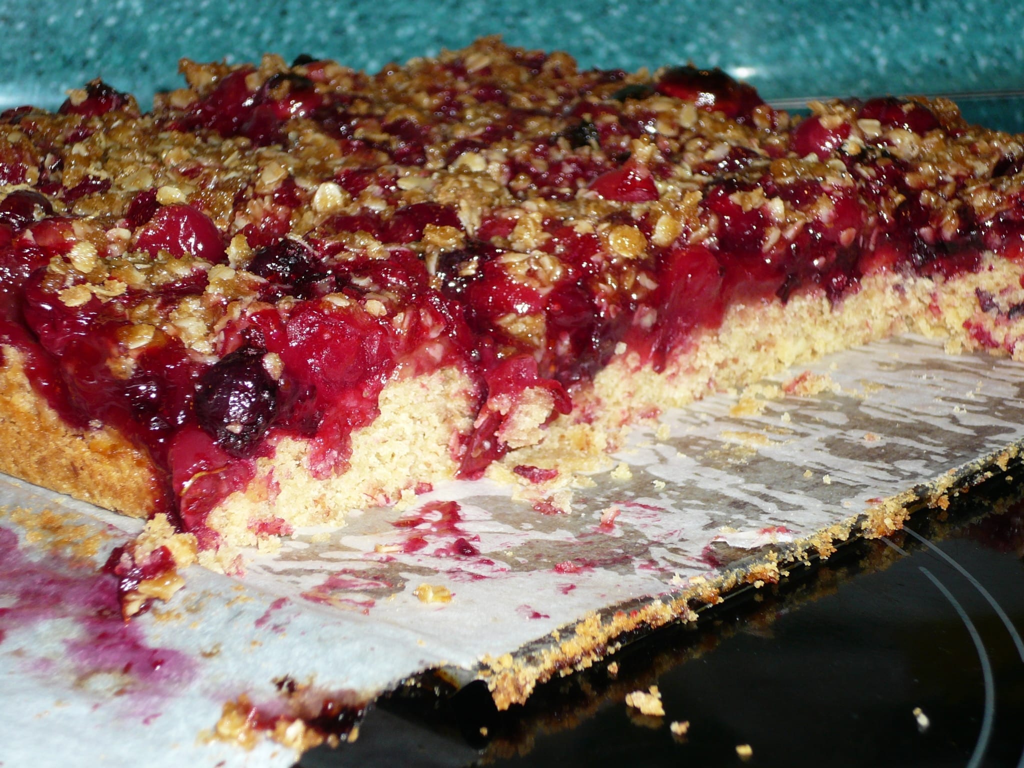 Cranberry streusel cake